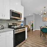 Modern Home Near Nrg Stadium