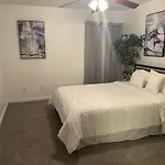 Private Apartment With Laundry, Wi-Fi, And Extra Amenities