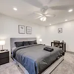 Trendy Midtown Apt, Walk To Shops & Sites, Pets Ok