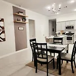 Anderson Lake Stays By Ion Rentals Near Downtown Med Center Nrg Stadium Beltway 8