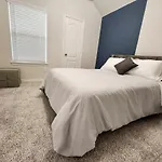Anderson Lake Stays By Ion Rentals Near Downtown Med Center Nrg Stadium Beltway 8