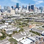 3Br/3.5Ba Three Story East Downtown Townhouse With View