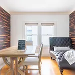 Spacious Private 2 Bedroom Workplay Apt Near Med Ctr, Nrg, Downtown