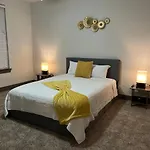 Comfy Abode Near Bush Airport