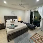 Modern Santorini Suite Houston Nrg Tmc Luxurious Walkable