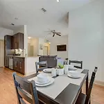 Cozy Apt Nrg Pool,Wi-Fi, Free Parking, Petsok!