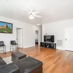 Fabulous Houston Vacation 4 Bdrm W/Pool Table