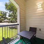 Lavish Tx Tranquil Haven Luxe 1-Bedroom Escape Near Nrg & Med Center