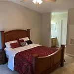 Lovely 1-Bedroom Townhome With Nice Amenities