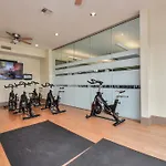 Lux Mid-Rise Walking Distance To Nrg Stadium