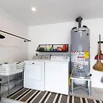 Open Airy Custom Designed Home - 2Kings - Sleeps 14