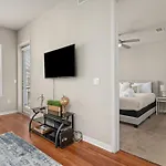 1Brmodern Retreat-Mins To Med Center