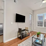 1 Bedroom Modern Escape Mins Fromtx Med Center Free Parking
