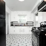 Trendy Apartment In Downtown - Near Montrose