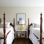 Wiley House Bed And Breakfast
