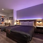 Express Inn & Suites