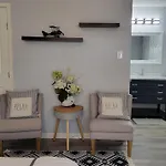 Spacious N Cozy 3 Bedroom // 15 Min From Downtown
