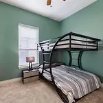 Stylish 3 Bedroom With Tons Of Games And 85 Inch Tv