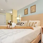 Nasa Solace Getaway-King Bed