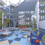 Comfortable Getaway Downtown Htx