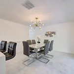Elegante Casa Cerca De Galleria Mall, Nrg, Centro Medico!