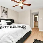 Tranquil 3Br Getaway:Modern