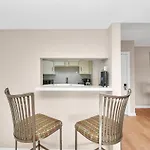 Tranquil 3Br Getaway:Modern