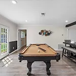 Pool Home Nr Heights, Dt Games Wifi Bbq Yard