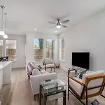 Heart Of Houston, Unit B