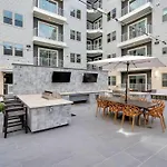 Midtown Houston Luxury Suite At River Oaks