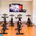 Lux 2/2 With Resort Amenities