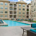 Modish King Bed W/ Pool & Gym