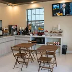 Surestay Hotel By Best Western Houston Southeast