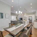 Spacious Houston Townhome About 5 Mi To Downtown!
