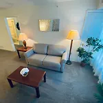 The Holistic Escape W/Fast Wifi & Free Parking