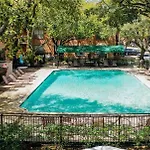 The Reside Fully Furnished Condos - Medical Stays Welcome
