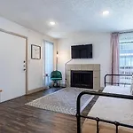 Family Friendly Retreat At Med Center/Nrg