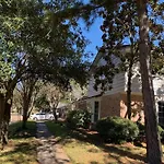 Home For Summer With Pool, Pool Table, Outdoor Kitchen,Patio And Balcony