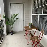 Hidden Gem At Med Center 2Br & 2Ba Apartment