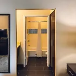 Hotel Room Kitchen Free Parking Washer&Dryer Gym Relux Studio Group 1