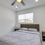 Chic Houston Apartment - 2 Mi To U Of H Campus