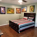 The Art Abbey Bed & Breakfast