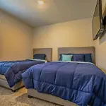 Stunning 3 Bedroom, 2 Bath Close To Everything!
