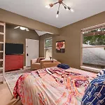 Boho-Inspired Haven With Free Park