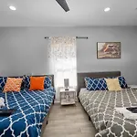 Spacious Galleria Apartment With Free Park