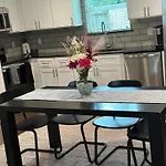 4 Bedroom Retreat 20 Minutes From Nrg Stadium And Hobby Airport