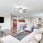Spacious Houston Home With Pool Access, Fenced Yard!