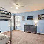 Spacious Houston Home With Pool Access, Fenced Yard!