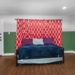 Rustic 1Br Apartment Near Medcenter-Uh-Nrg