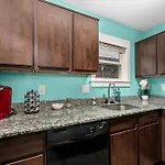 1Br Apt With Fully Equipped Kitchen Close To Major Attractions